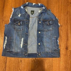 Sleeveless jean jacket